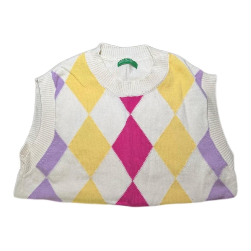 ʚ United Colors of Benetton White Sweater Vest with Pink and Yellow Accents ɞ